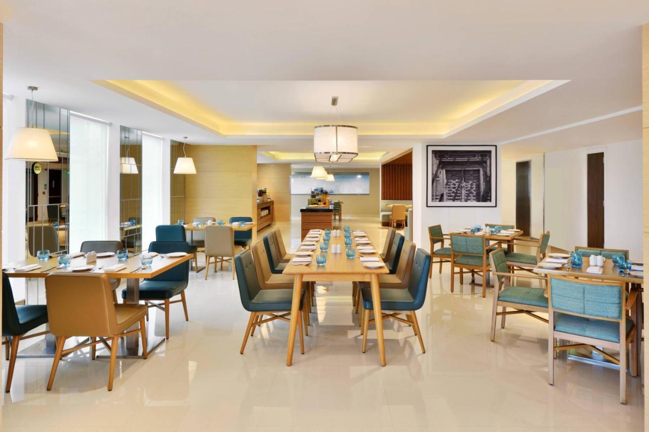 Отель Fairfield By Marriott Chennai Omr Экстерьер фото